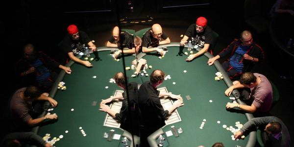 Vergleich der besten Pokertische im großen Test 2024